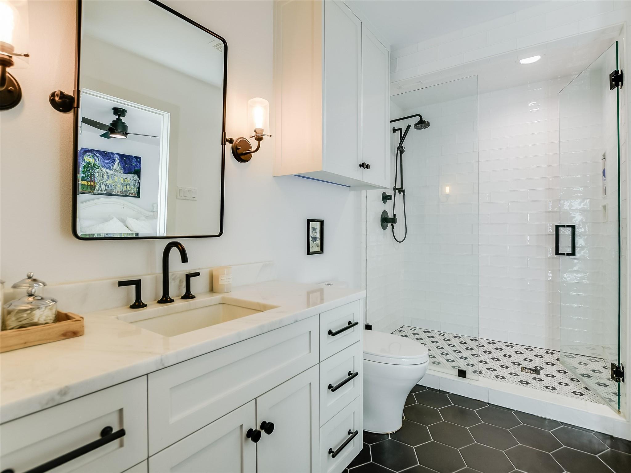 108 Third Sid Horseshoe Bay TX 78657
