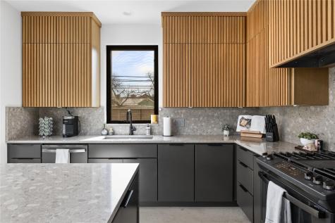 108 Comal Street Austin TX 78702