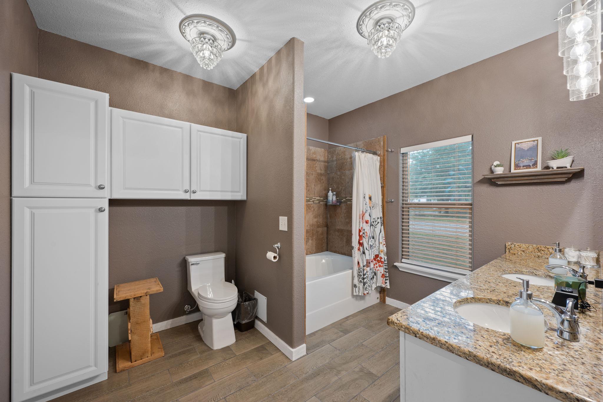 1131 E Fannin Street Luling TX 78648