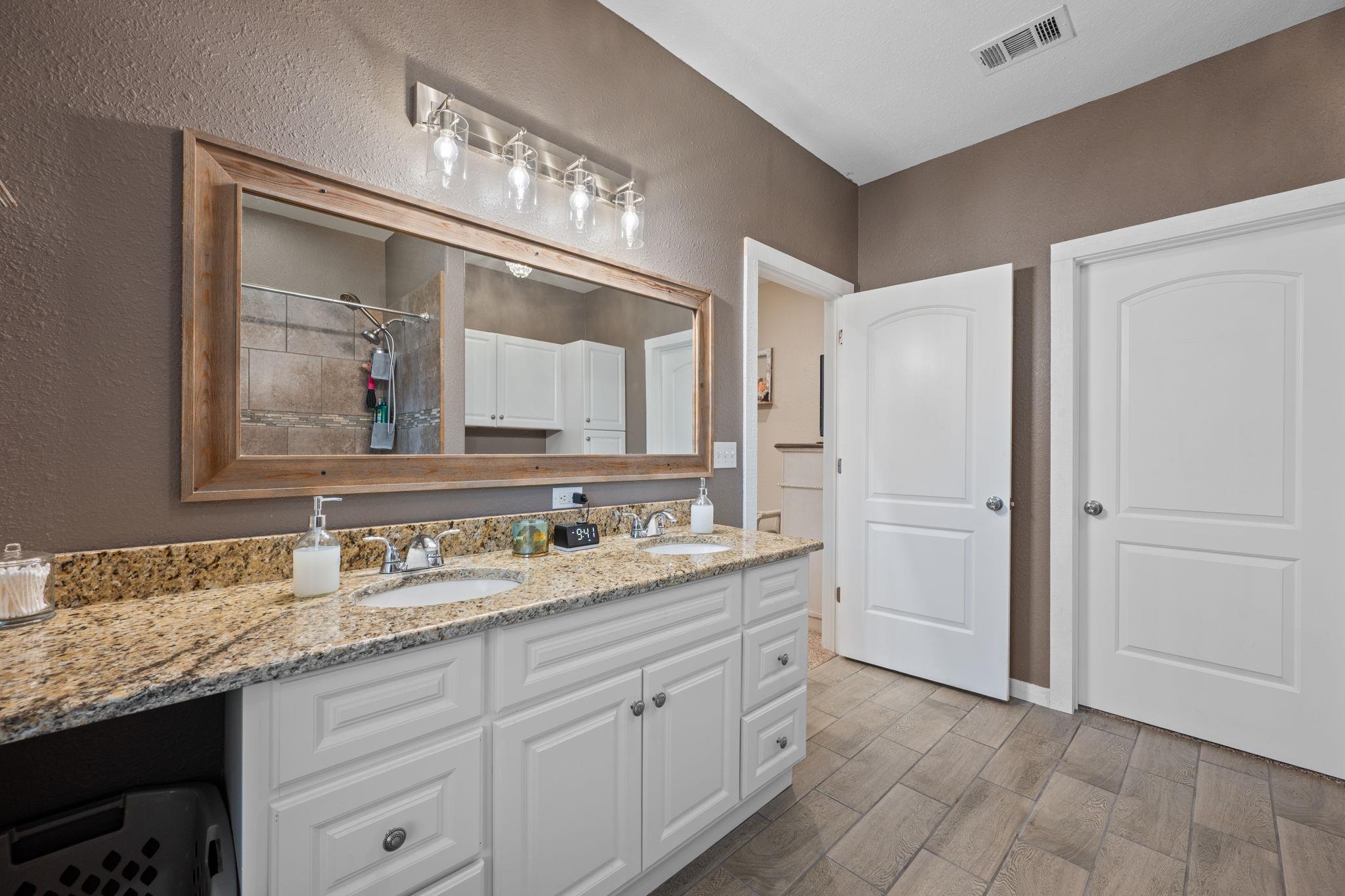 1131 E Fannin Street Luling TX 78648