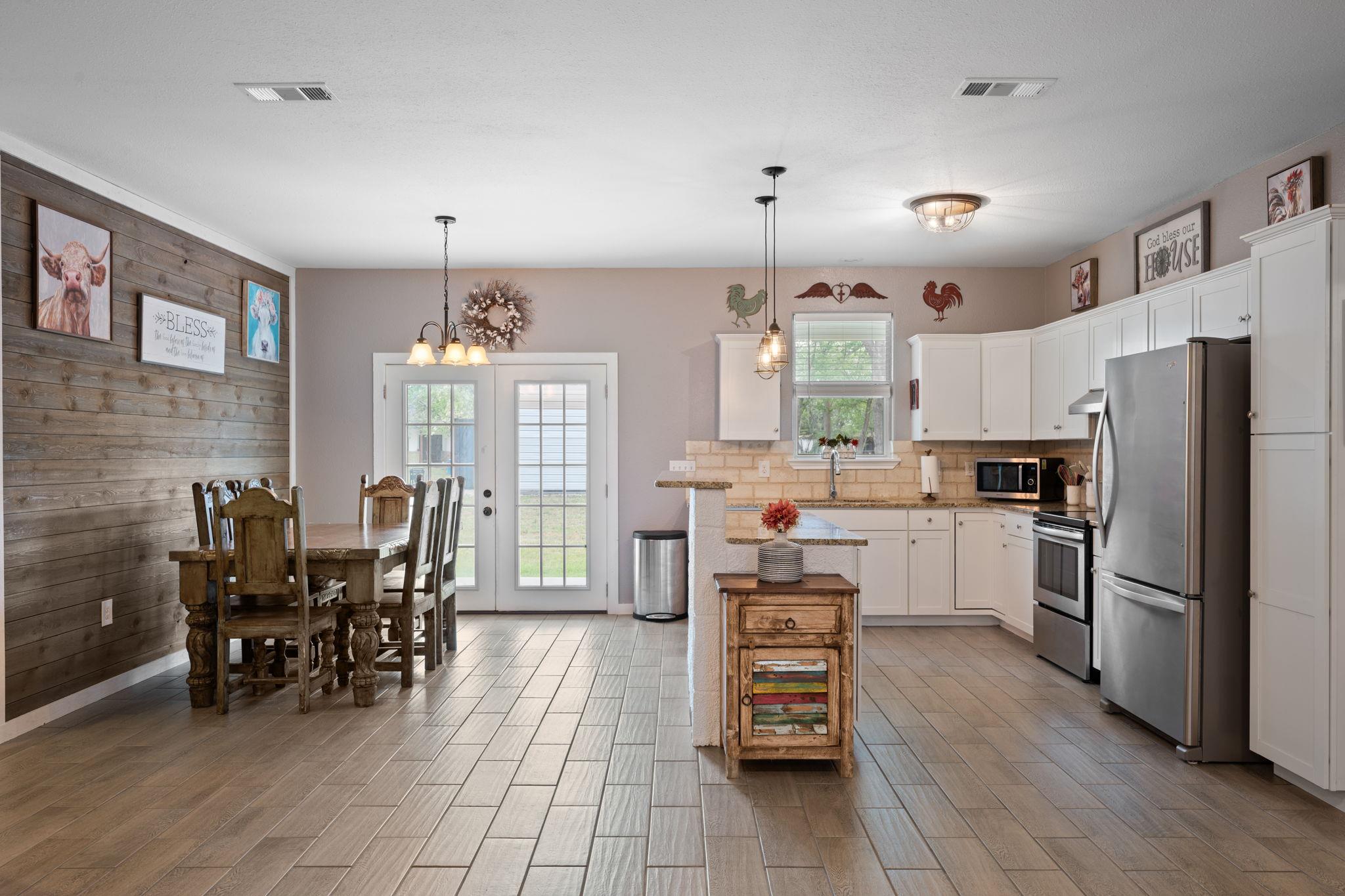 1131 E Fannin Street Luling TX 78648