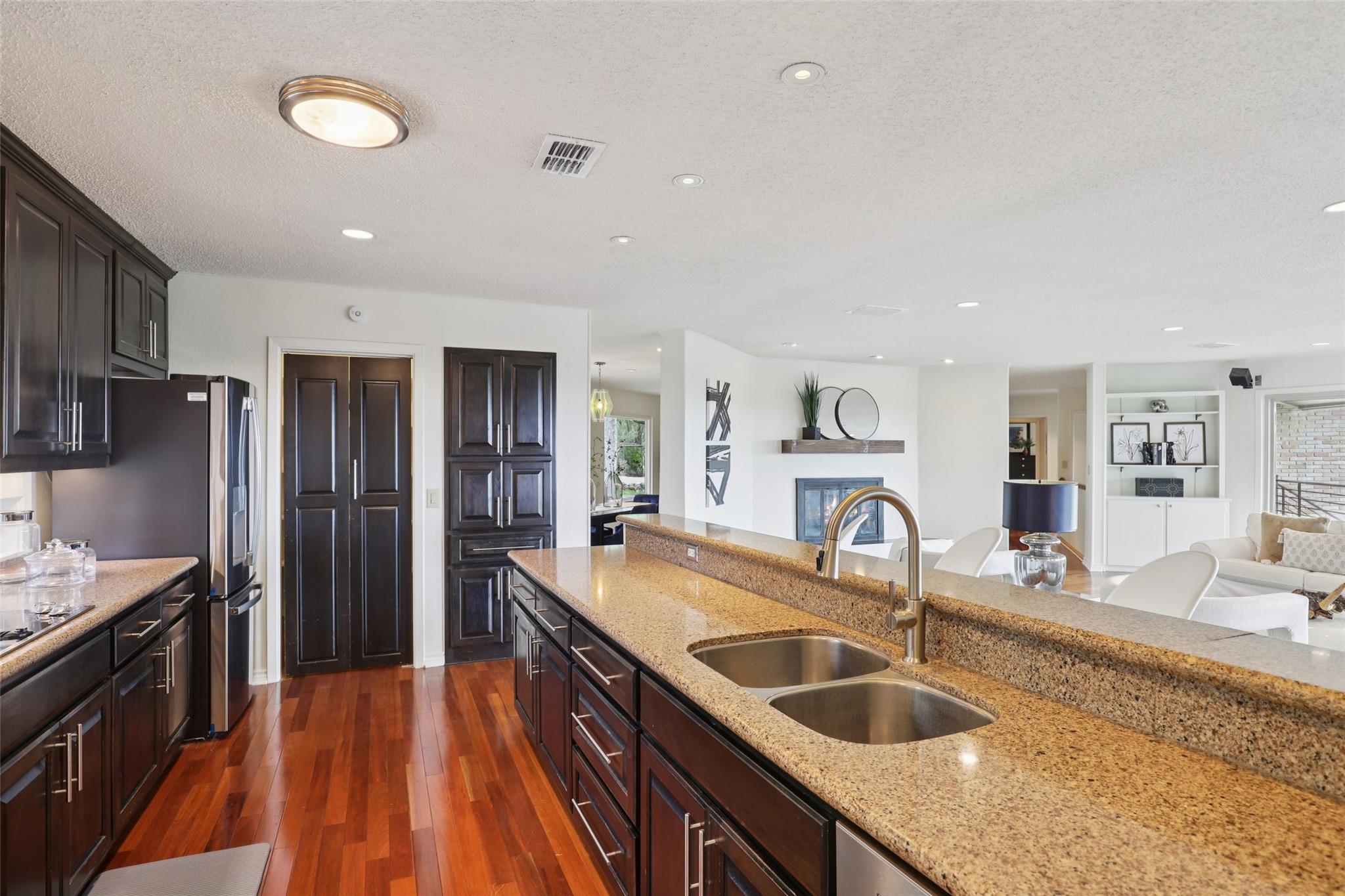 714 Starcrest Drive New Braunfels TX 78130