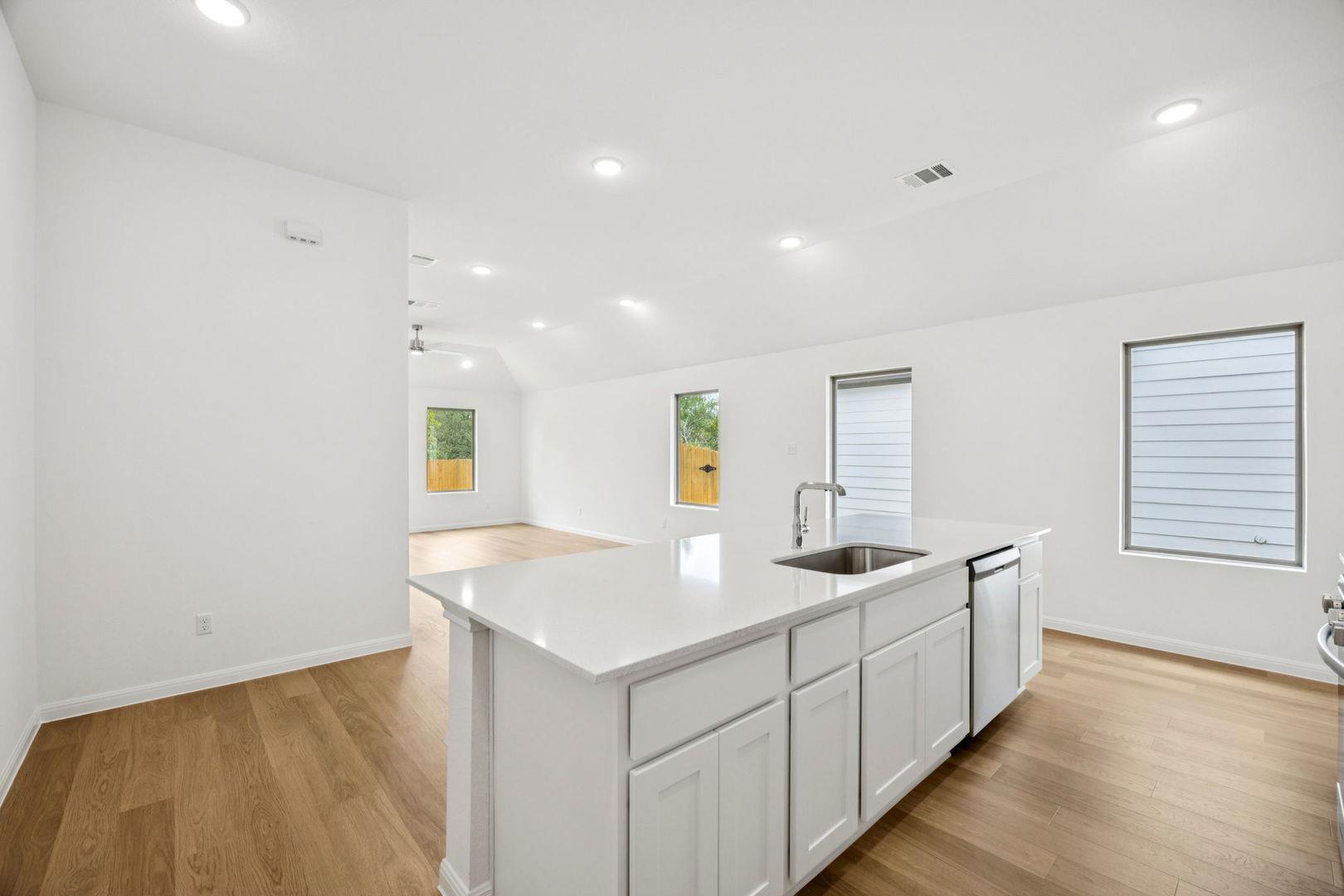 435 Lucky Avenue Elgin TX 78621