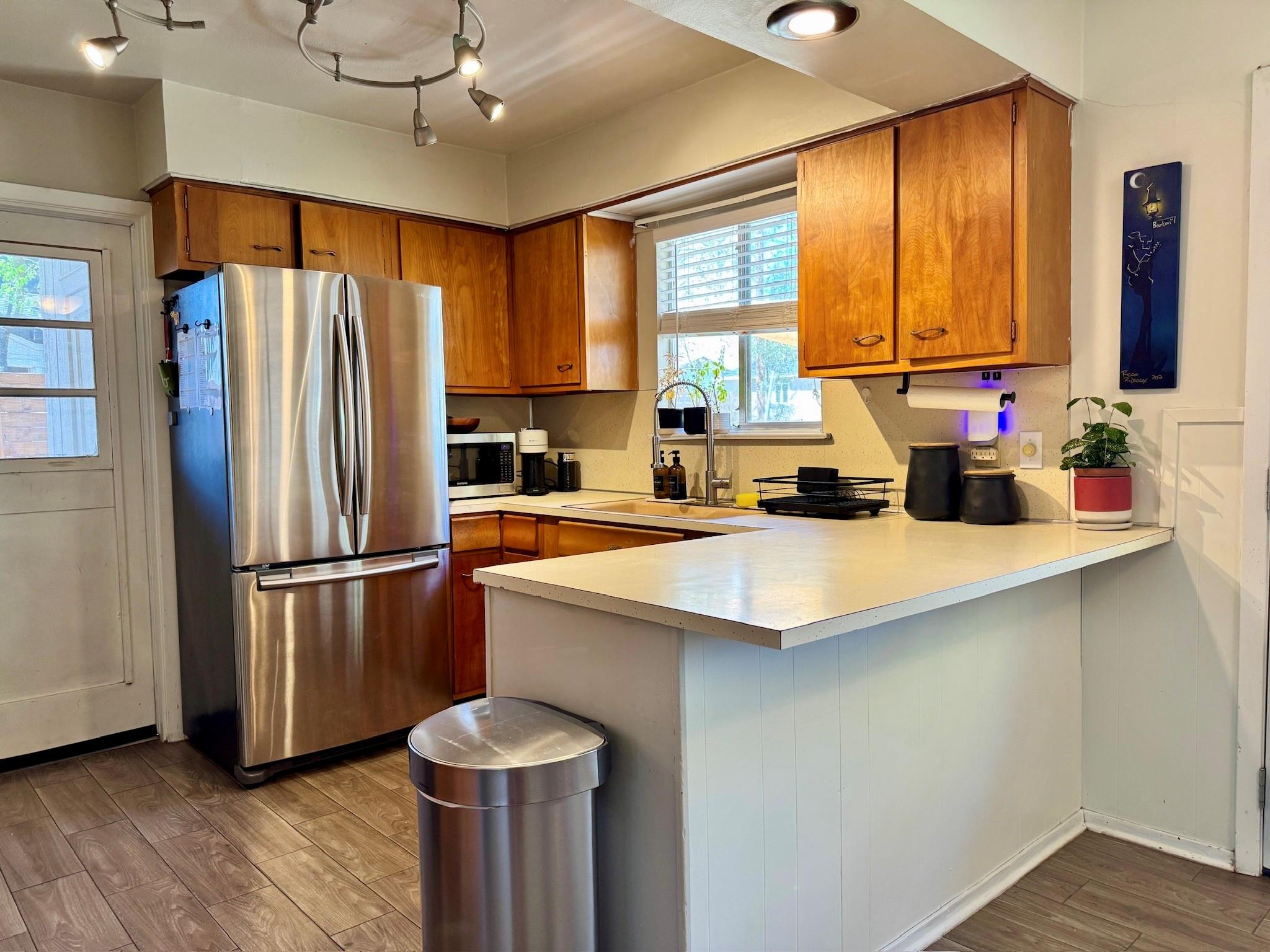 1402 Camelot Circle Austin TX 78745