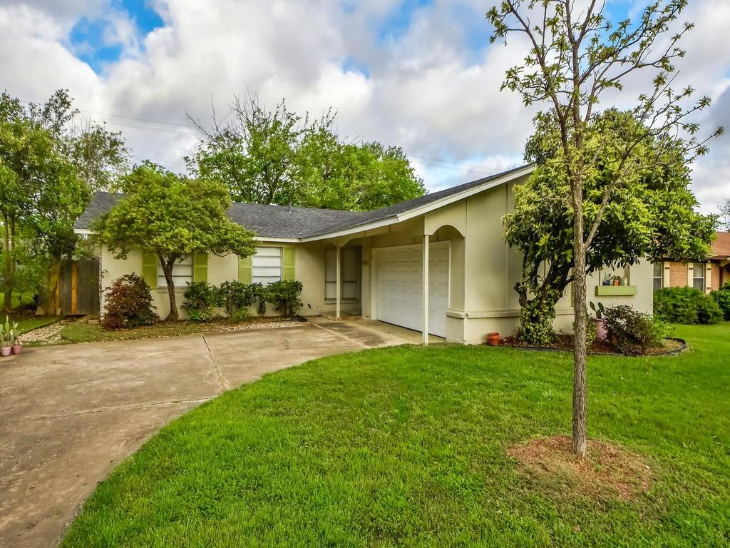8208 Stillwood Lane Austin TX 78757