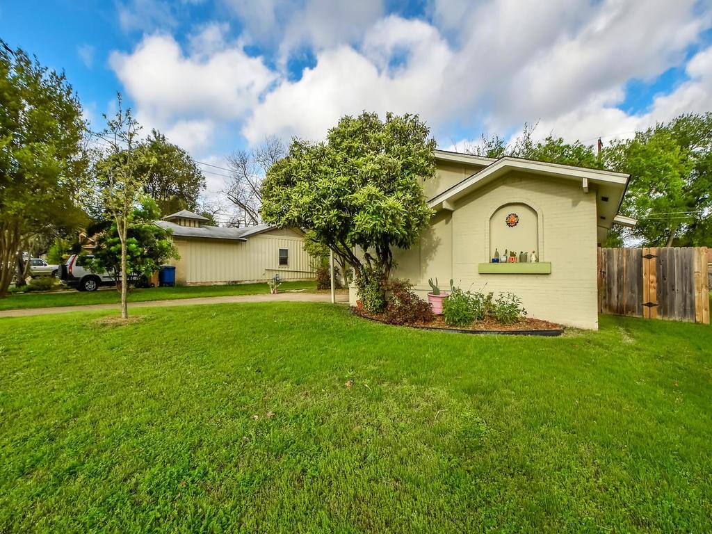 8208 Stillwood Lane Austin TX 78757