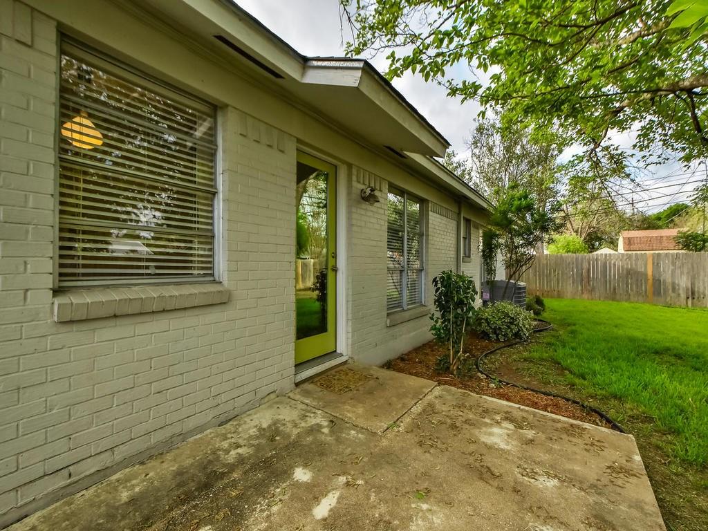 8208 Stillwood Lane Austin TX 78757