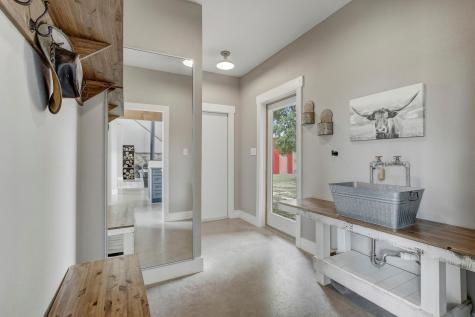 196 Milam Lane Bastrop TX 78602