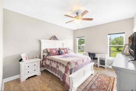 1122 County Road 344 Road Lexington TX 78947