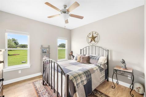 1122 County Road 344 Road Lexington TX 78947