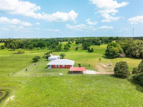 1122 County Road 344 Road Lexington TX 78947