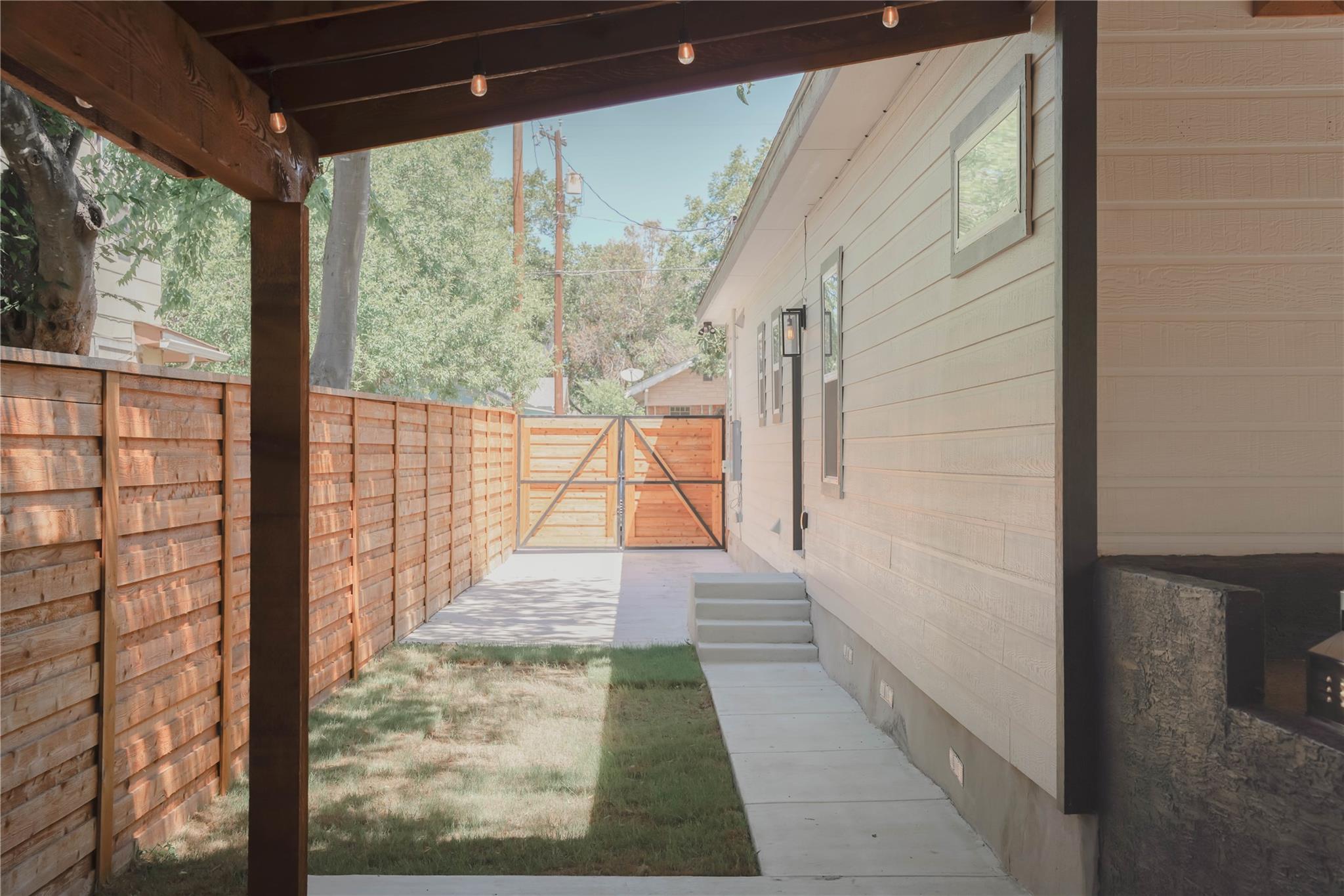 518 Rigsby Avenue San Antonio TX 78210