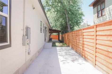 518 Rigsby Avenue San Antonio TX 78210