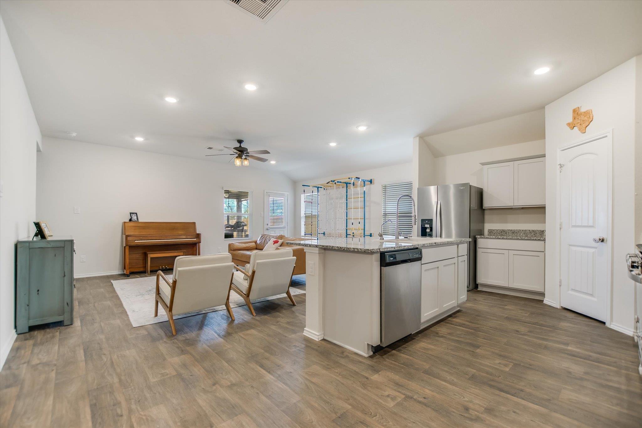 262 Sickle Loop Kyle TX 78640