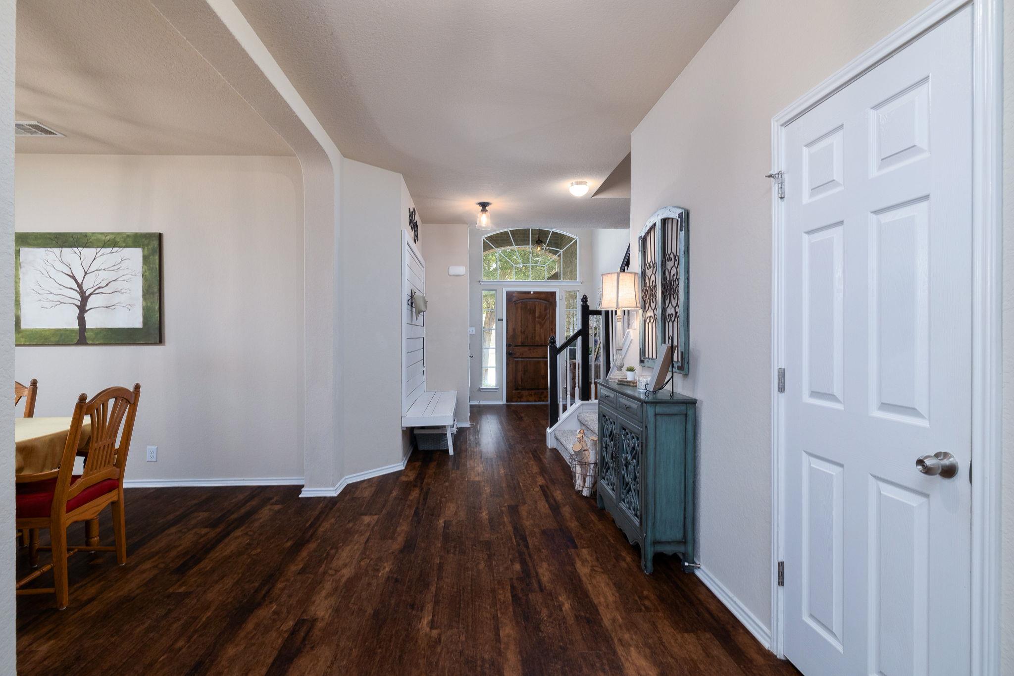 401 Canterbury Hill Cibolo TX 78108
