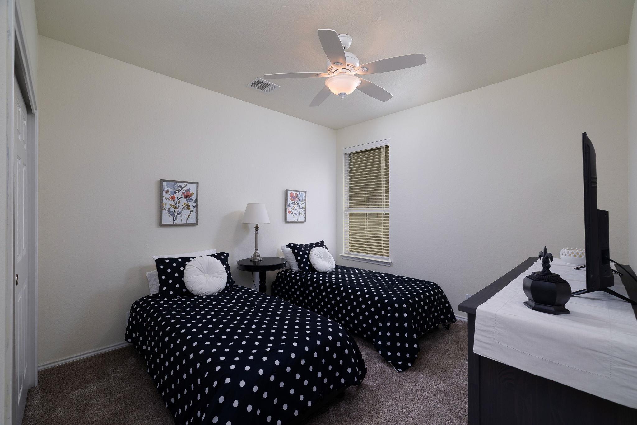 401 Canterbury Hill Cibolo TX 78108