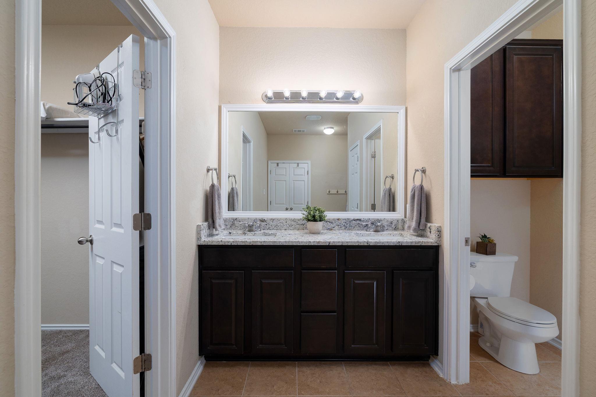 401 Canterbury Hill Cibolo TX 78108