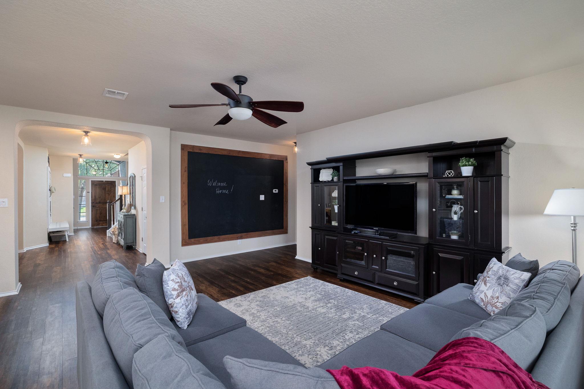 401 Canterbury Hill Cibolo TX 78108