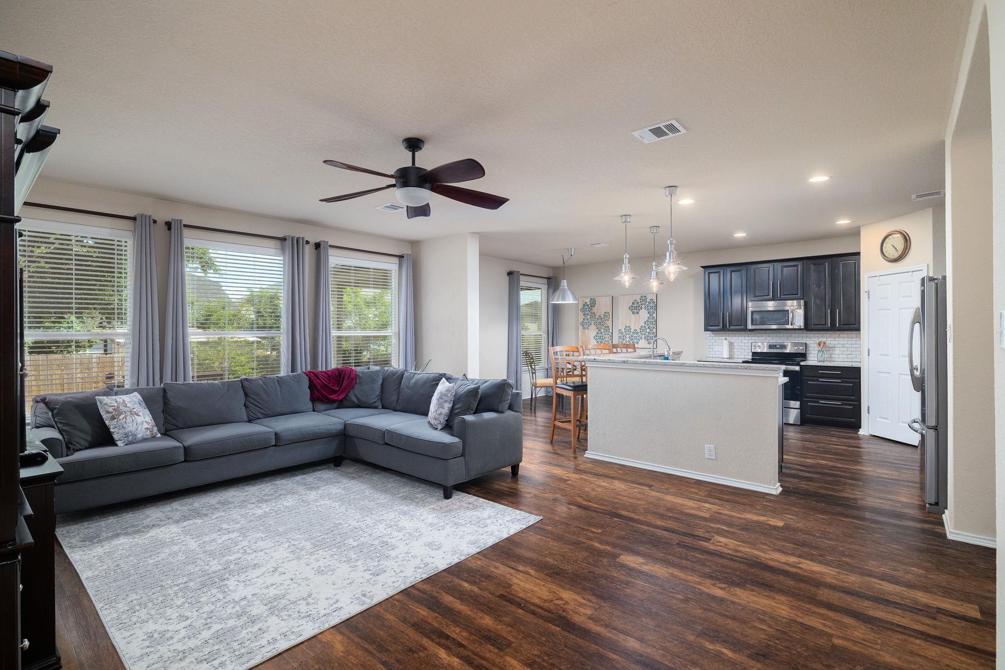 401 Canterbury Hill Cibolo TX 78108