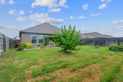213 Treasure Trove Path Kyle TX 78640