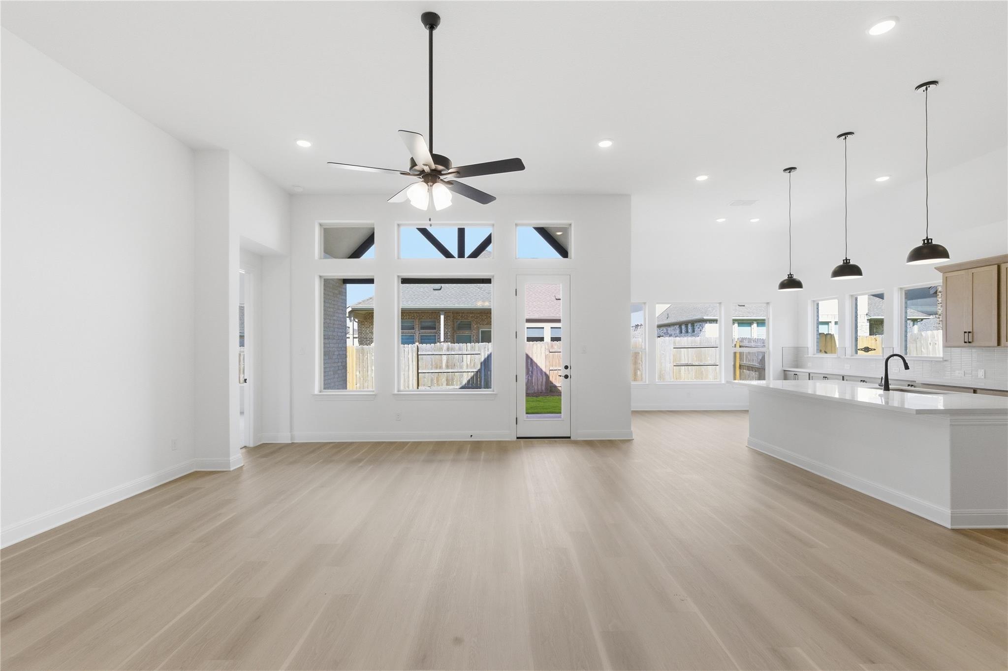 912 Landing Lane Leander TX 78641