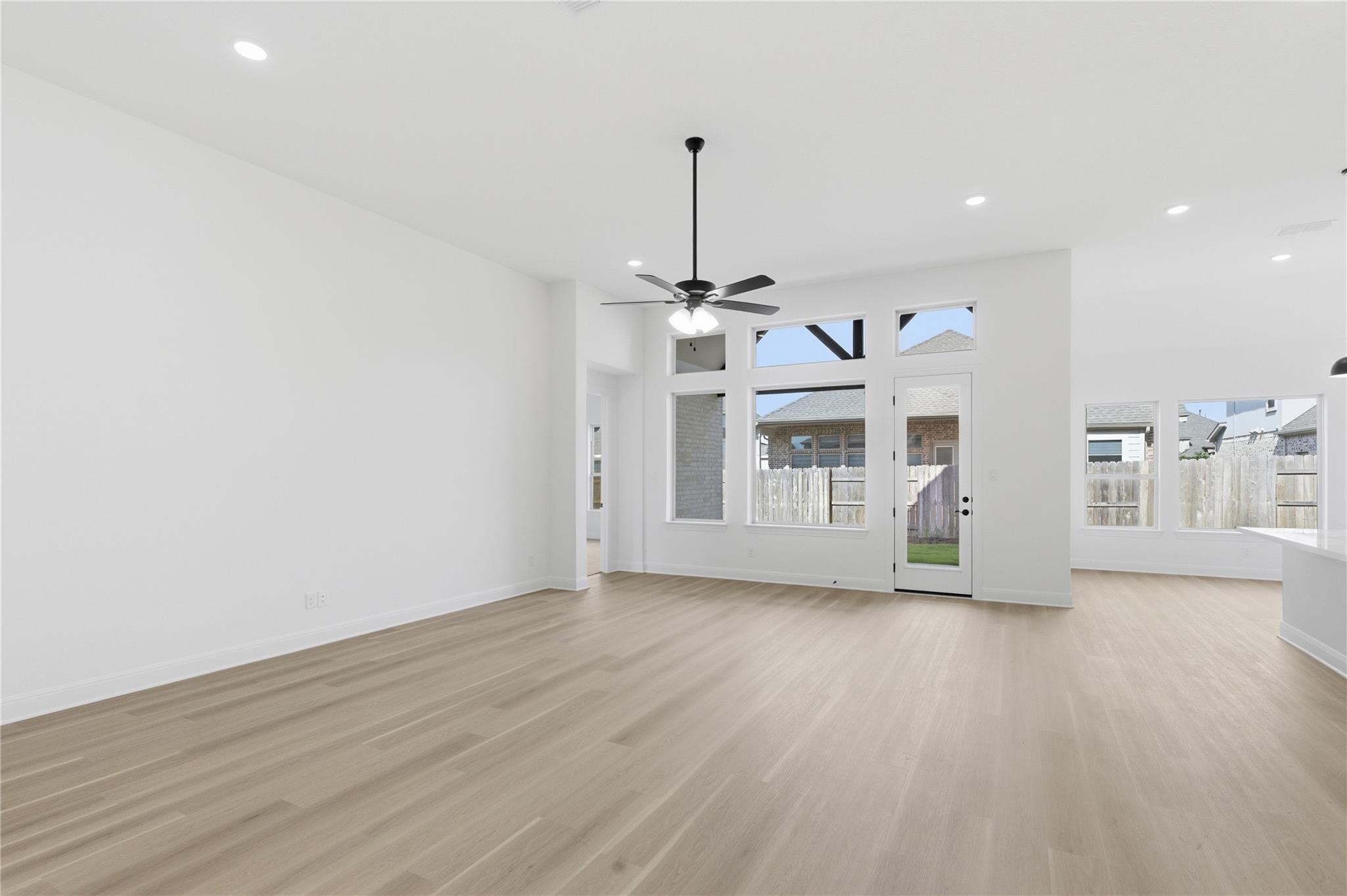 912 Landing Lane Leander TX 78641