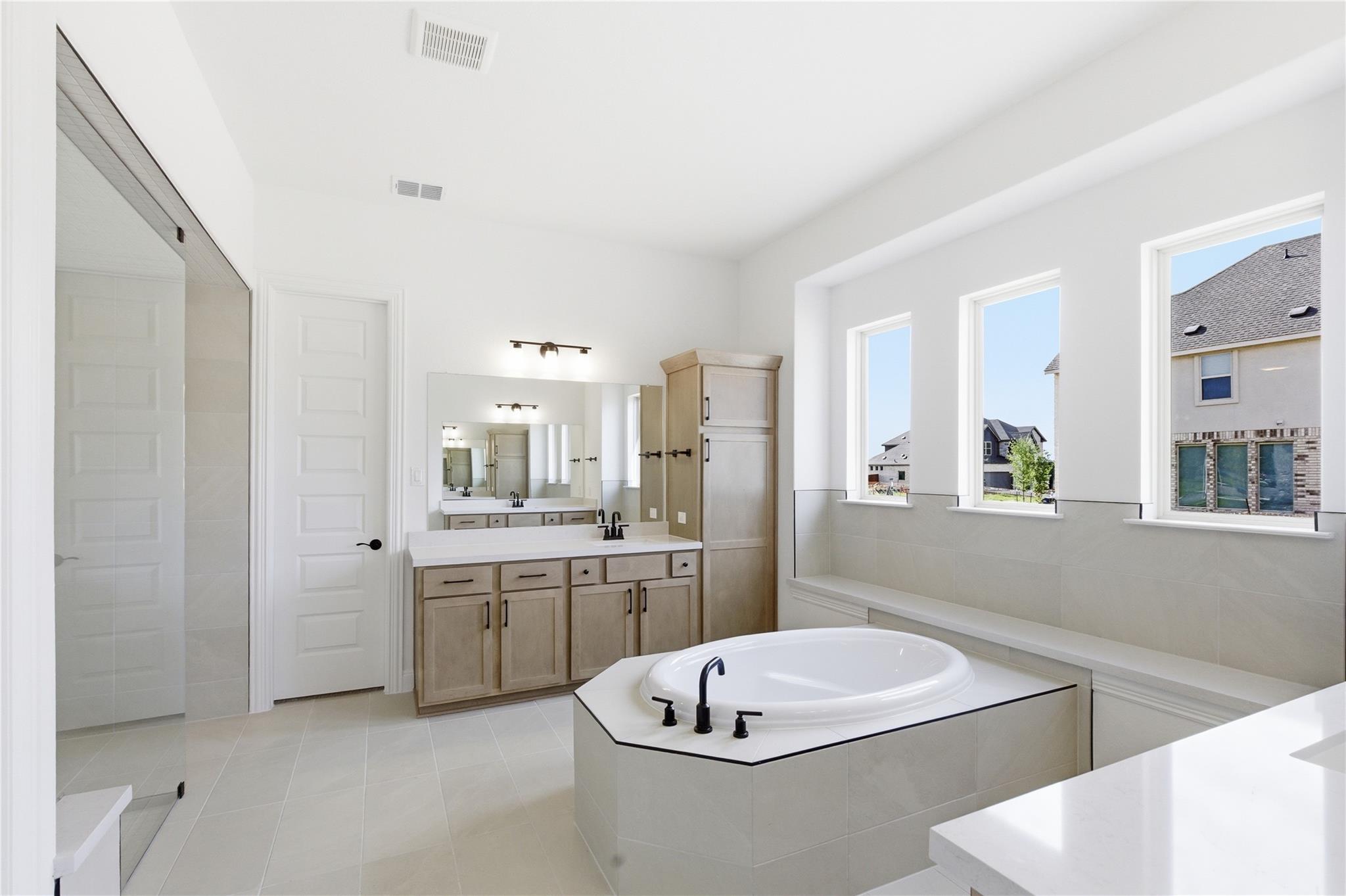 912 Landing Lane Leander TX 78641
