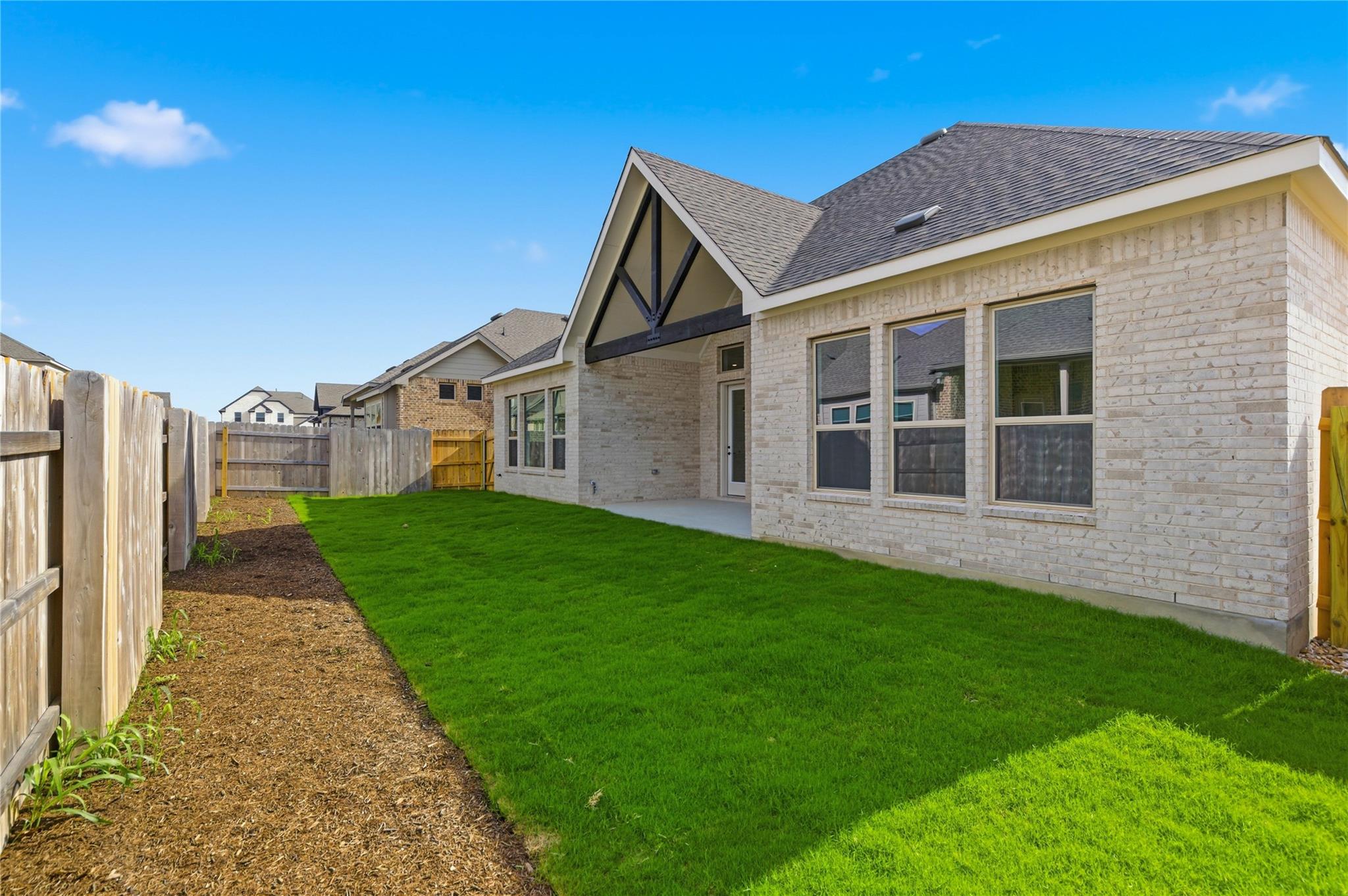 912 Landing Lane Leander TX 78641