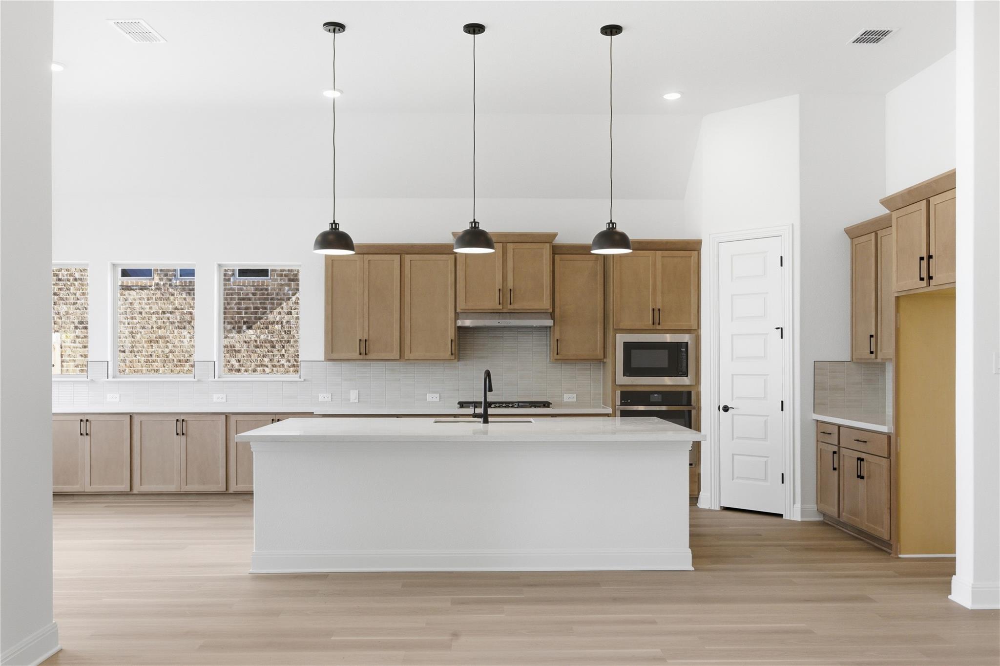 912 Landing Lane Leander TX 78641