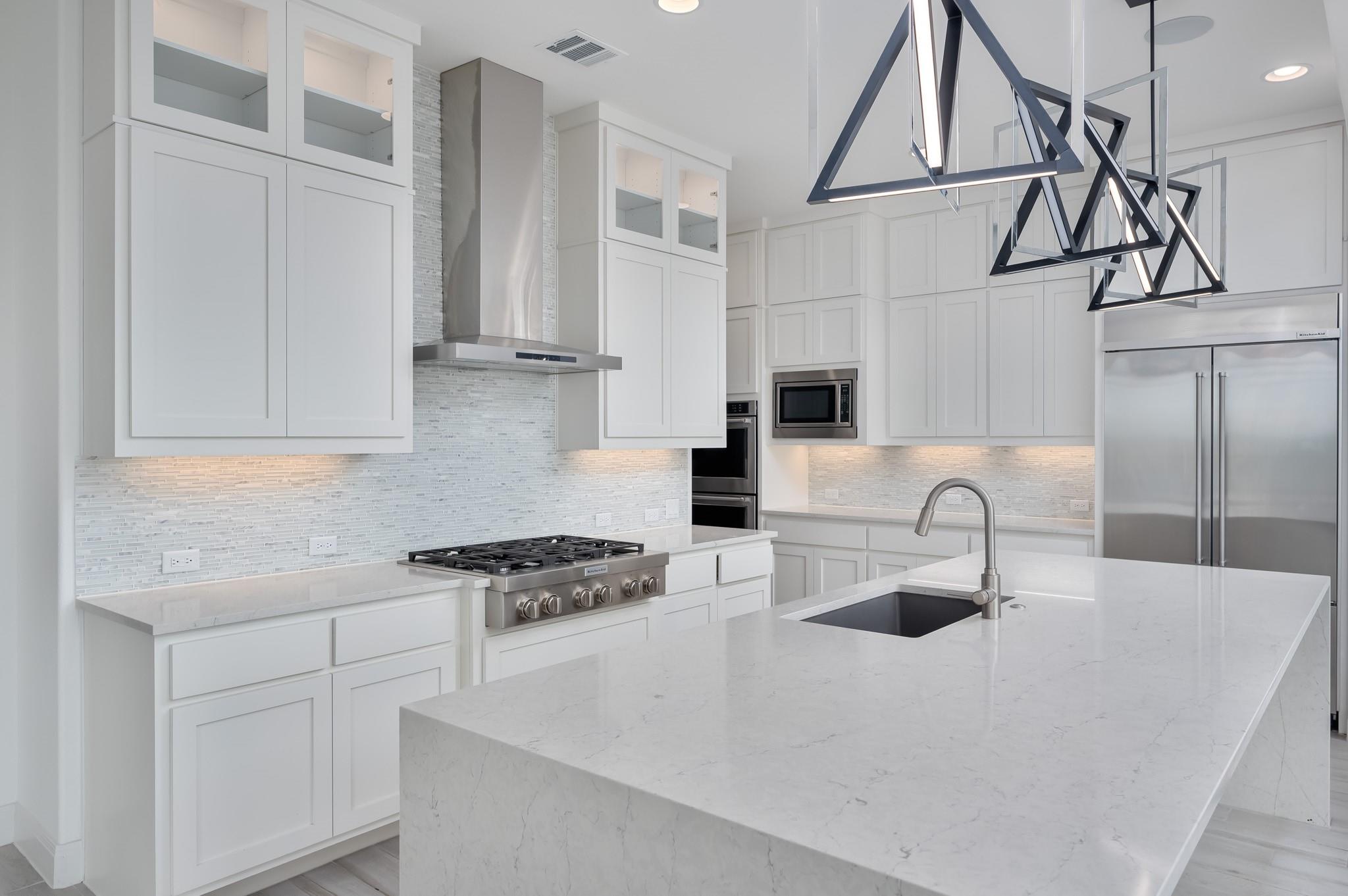 2502 Sunset Vista Circle Spicewood TX 78669