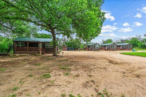 5192 S Us Highway 281 Johnson City TX 78636