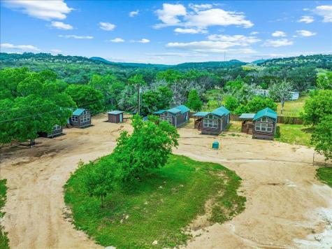 5192 S Us Highway 281 Johnson City TX 78636