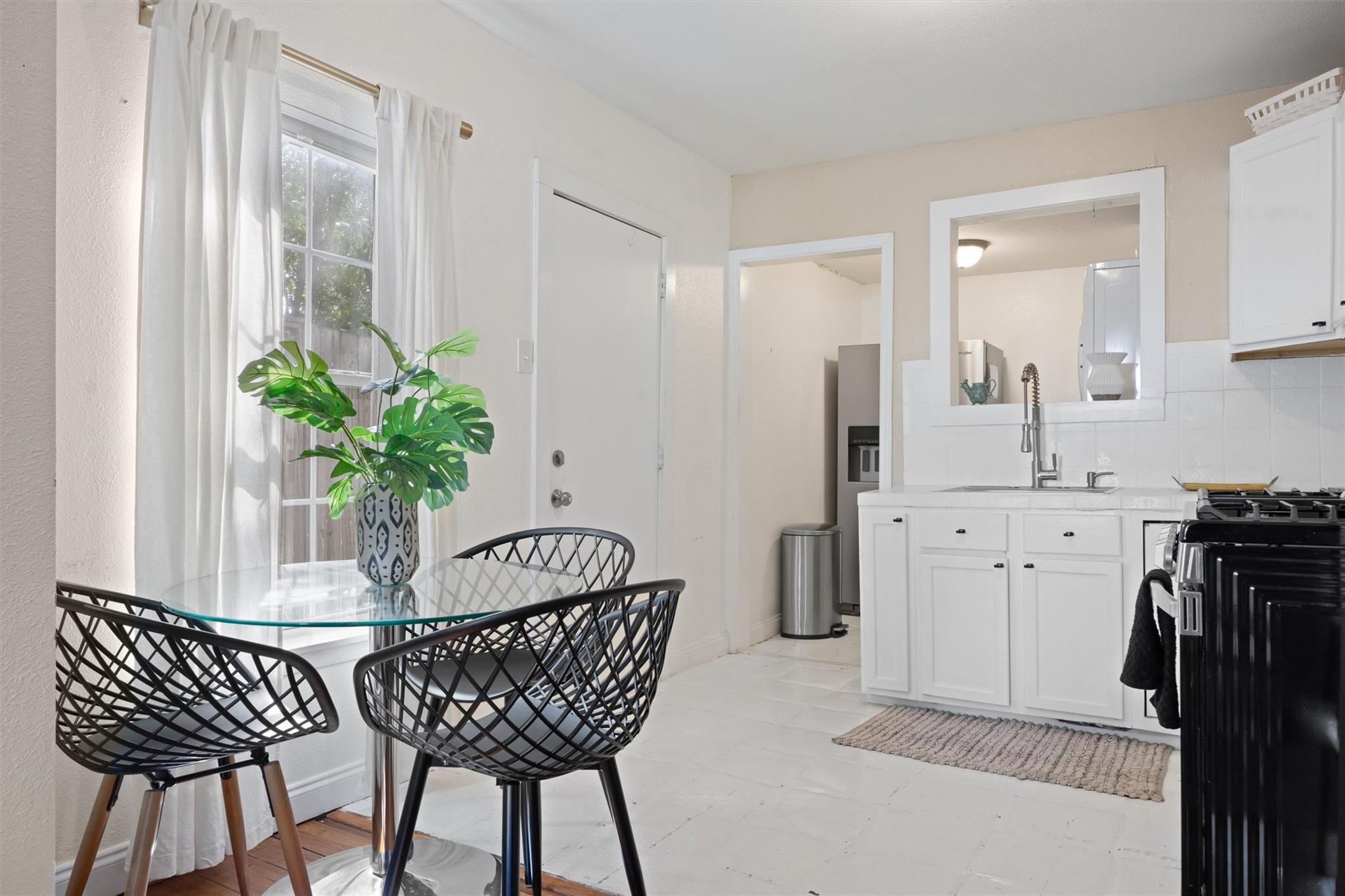 1167 Ridgeway Drive Austin TX 78702