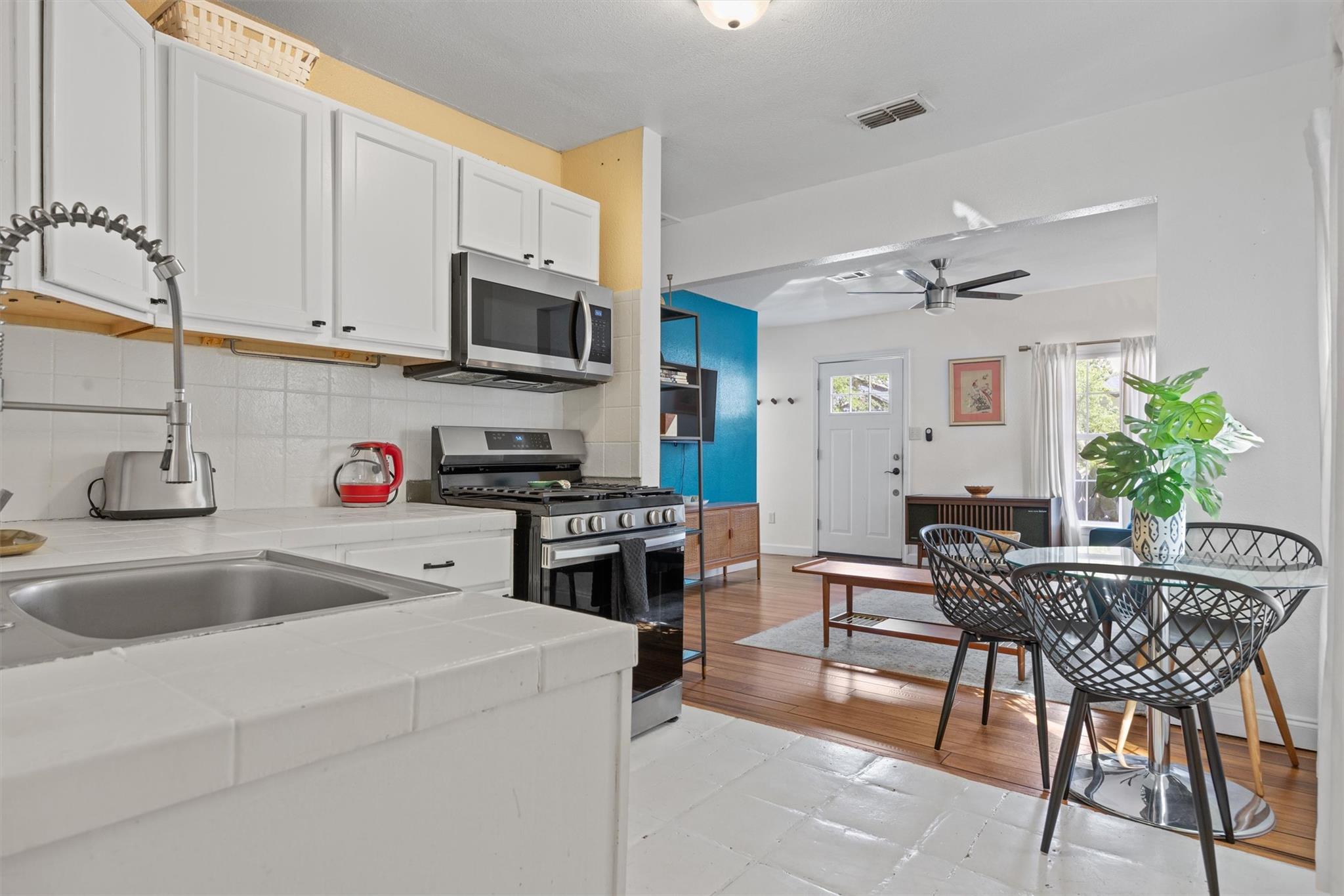 1167 Ridgeway Drive Austin TX 78702