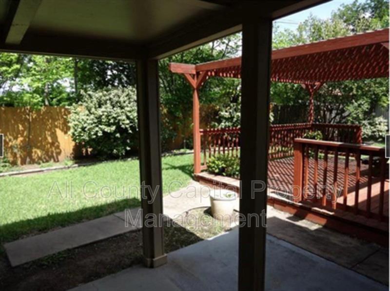 2102 Pompton Drive Austin TX 78757