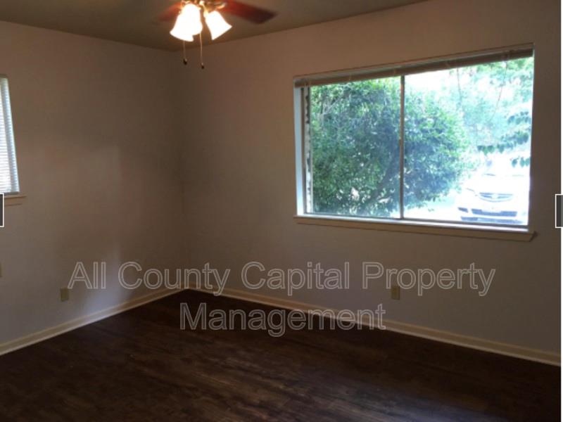 2102 Pompton Drive Austin TX 78757