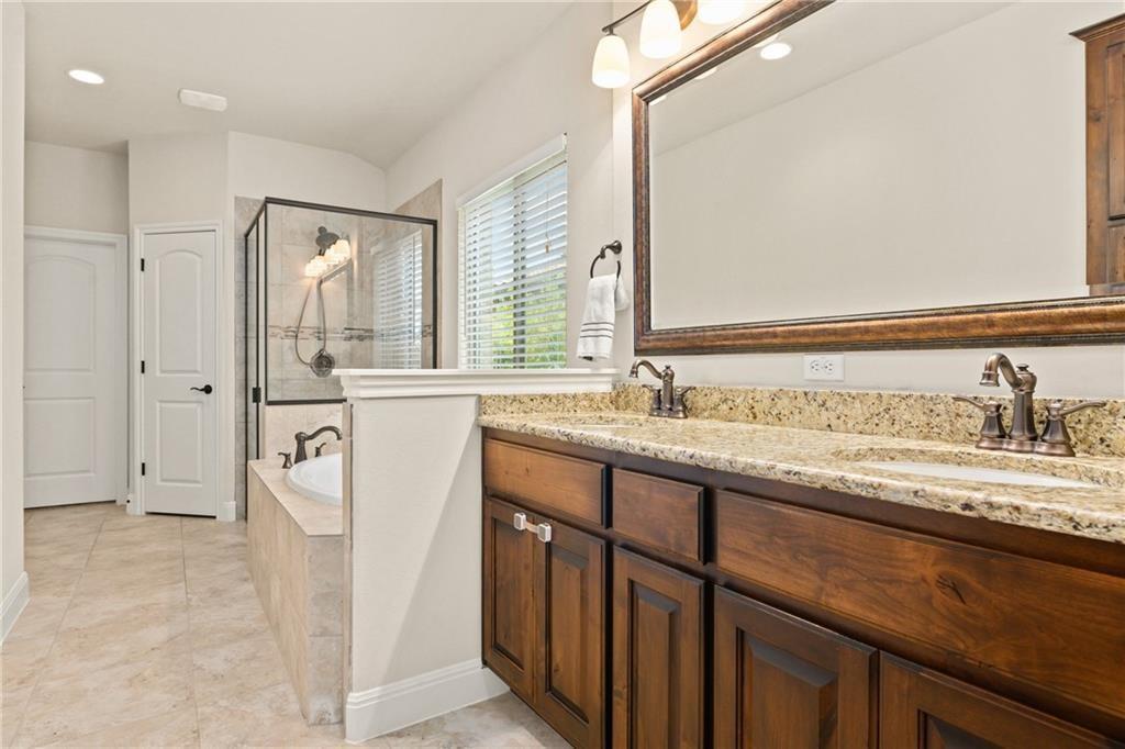 110 Oak Glen Cove Austin TX 78734
