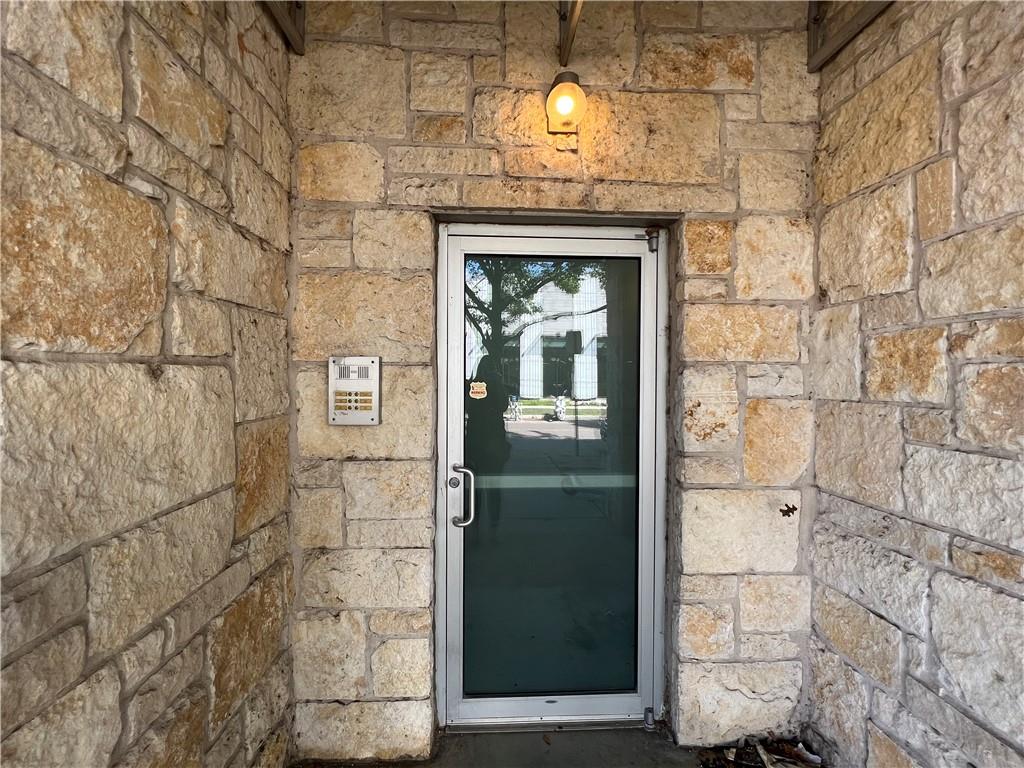2401 E 6th Street Austin TX 78702