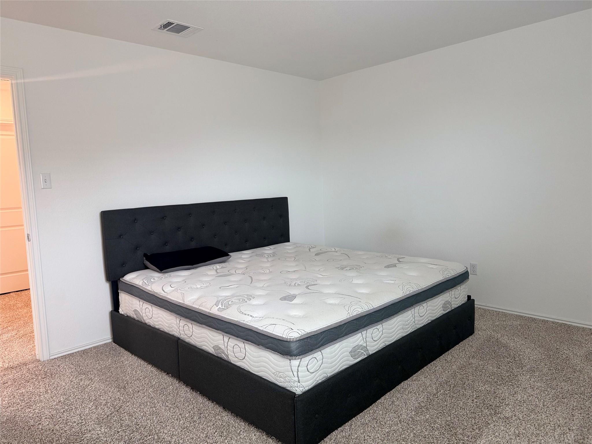 138 Milliner Loop Hutto TX 78634