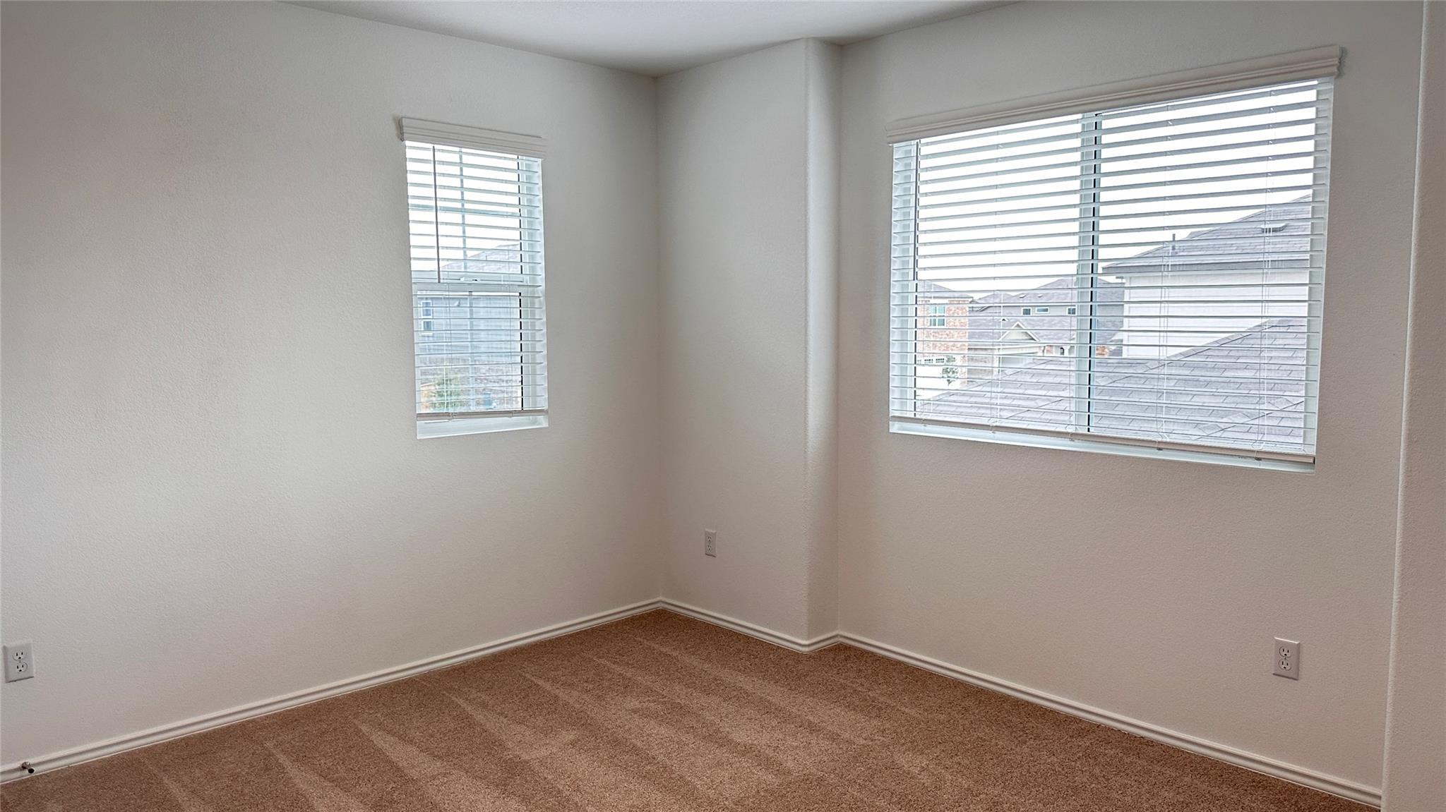 138 Milliner Loop Hutto TX 78634