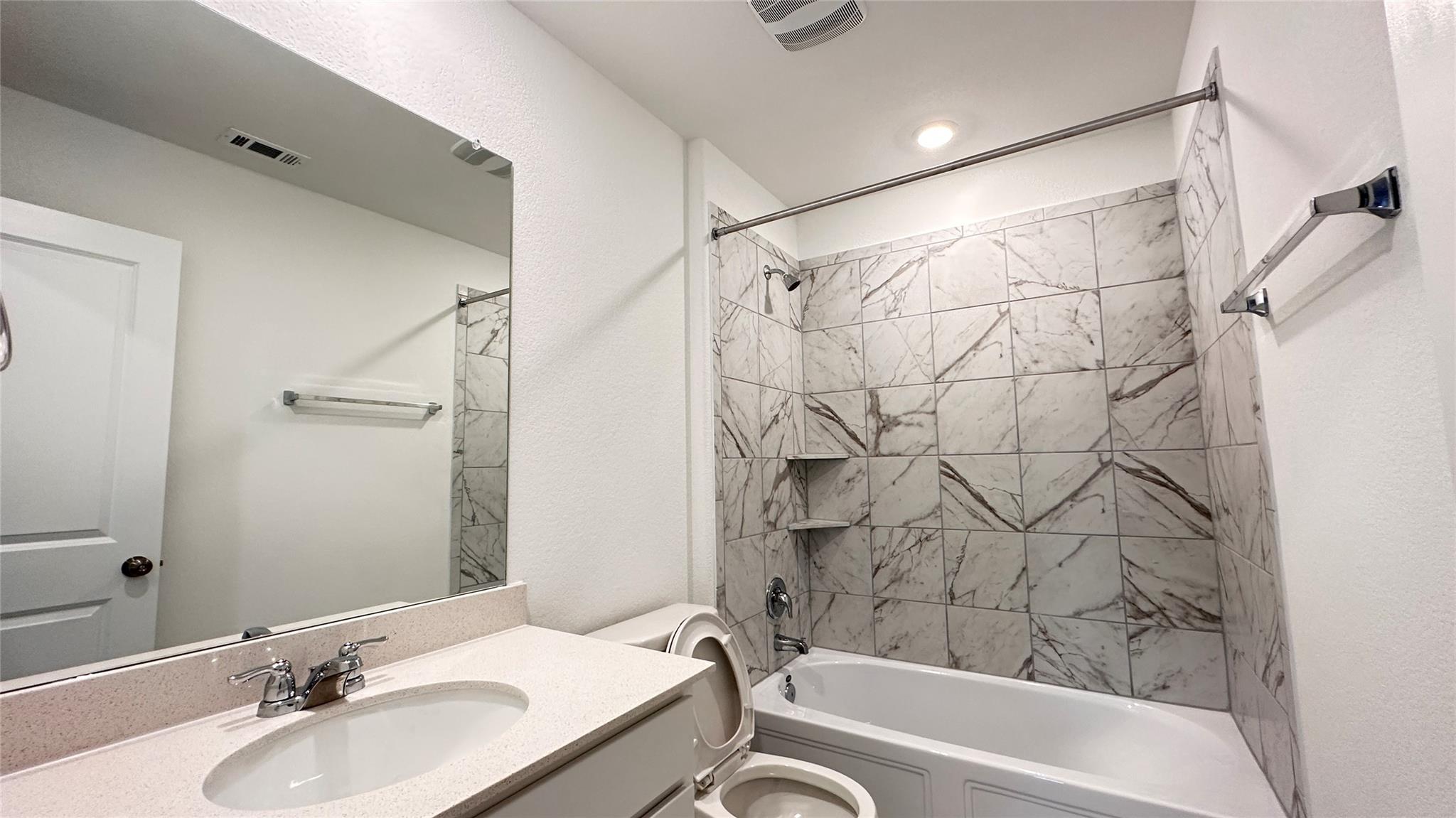 138 Milliner Loop Hutto TX 78634