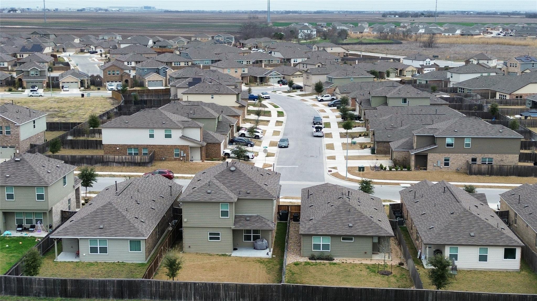 138 Milliner Loop Hutto TX 78634