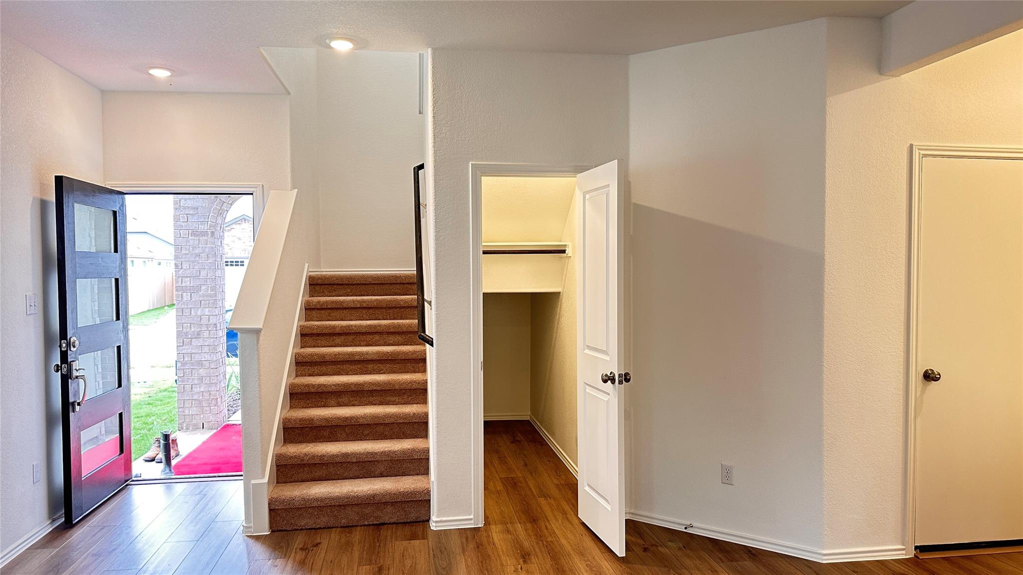 138 Milliner Loop Hutto TX 78634