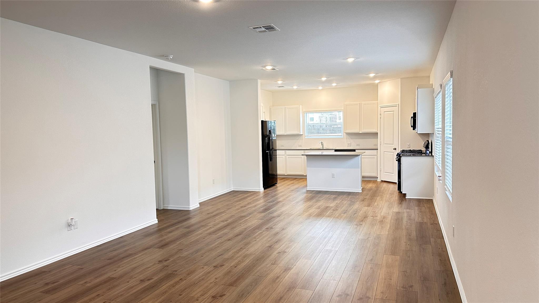 138 Milliner Loop Hutto TX 78634