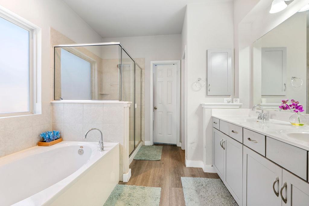909 Zacarias Drive Leander TX 78641