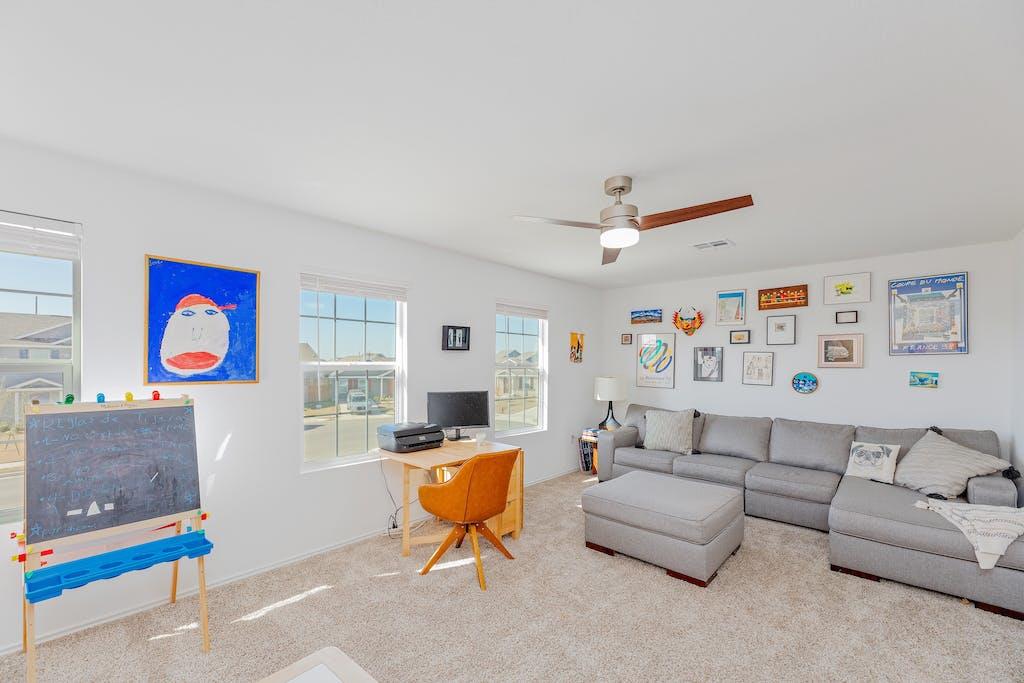 17817 Willacy Cove Elgin TX 78621