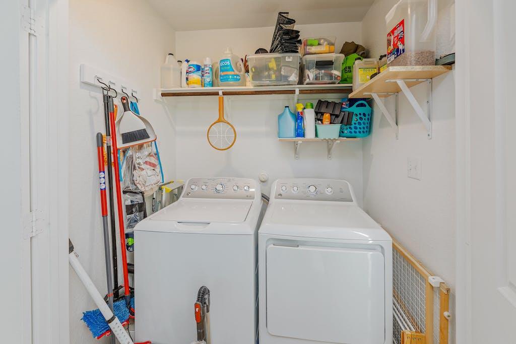 17817 Willacy Cove Elgin TX 78621