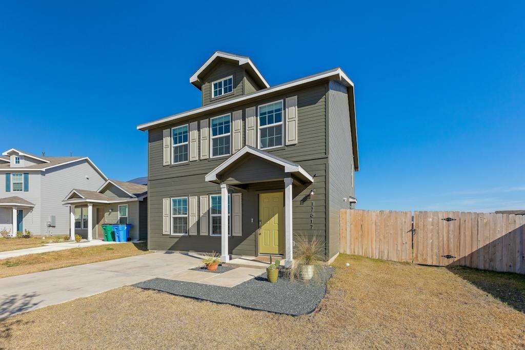 17817 Willacy Cove Elgin TX 78621