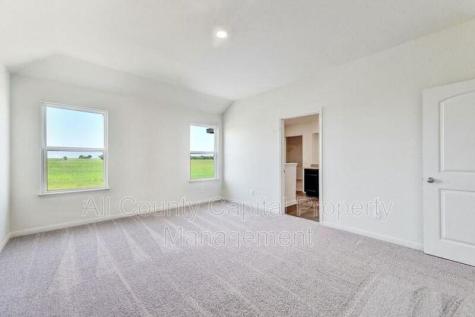 18640 Quiet Range Drive Elgin TX 78621