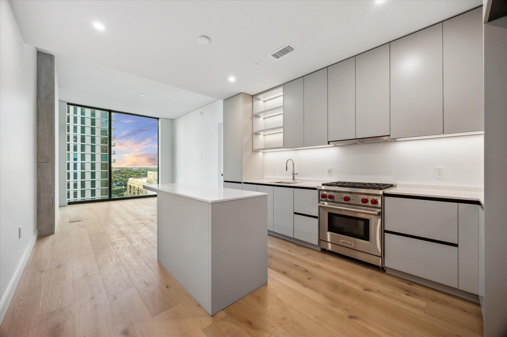 610 Davis Street Austin TX 78701